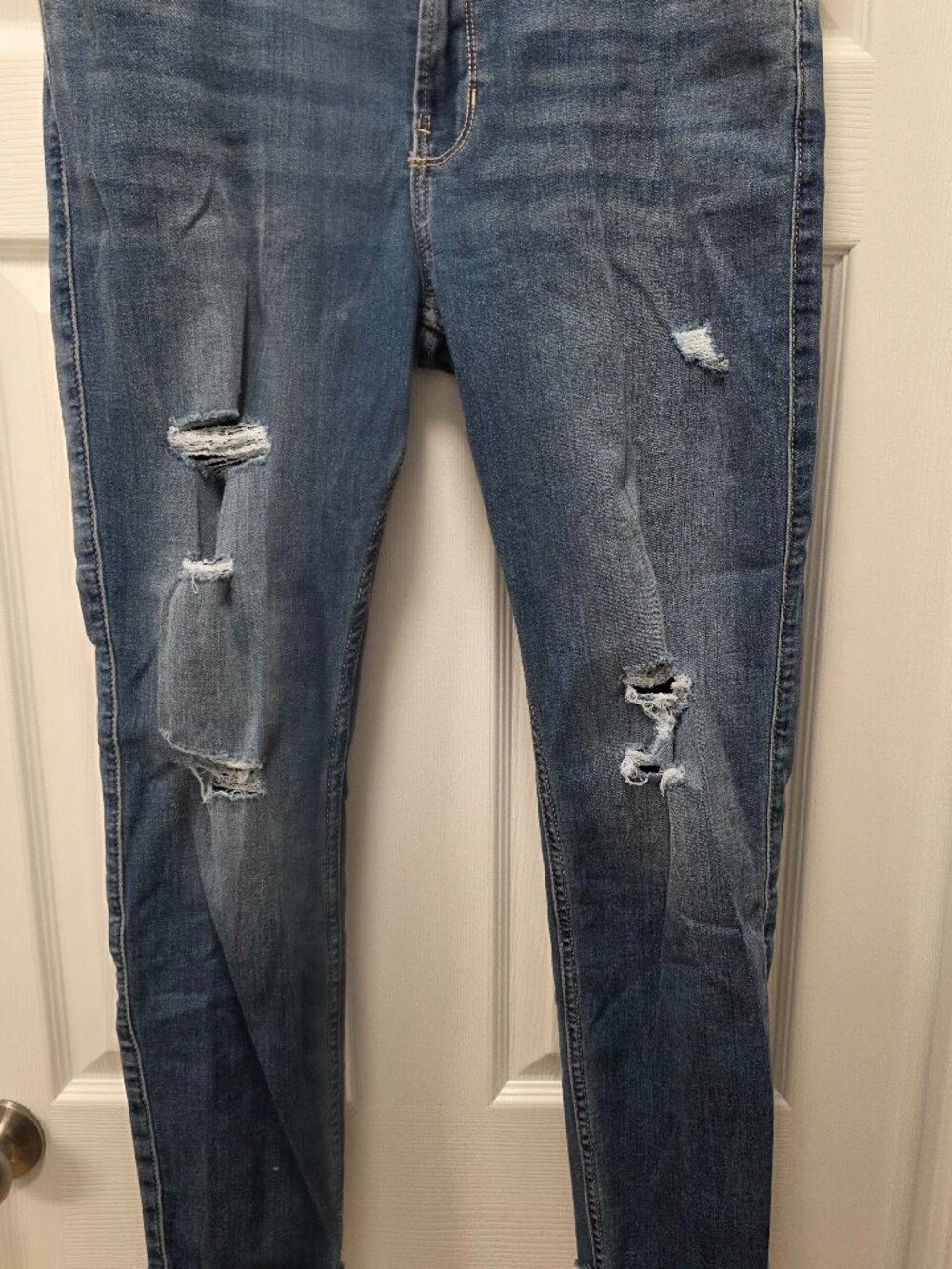 Hollister High-rise Super Skinny Distressed Jeans